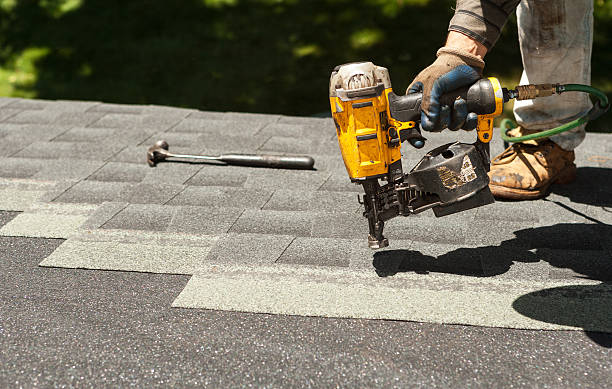 Best Roof Gutter Cleaning  in Fairfield, TX